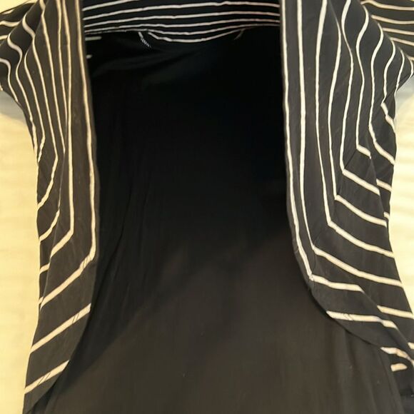 White House Black Market szXS black & white stripped long sleeve mini dress EUC - Picture 5 of 11